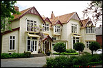 ELIZA'S MANOR ON BEALEY  - Christchurch